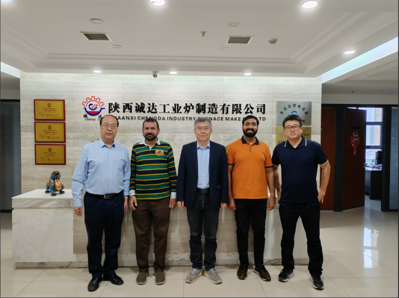 深度交流，共謀發(fā)展！巴基斯坦客戶到訪探討 80T 交直流電弧爐